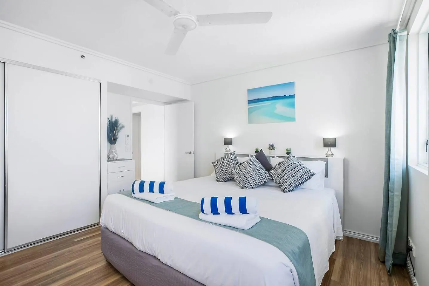 'Mcleod Corner' Resort-Style Adjacent Apartments Cairns Australia