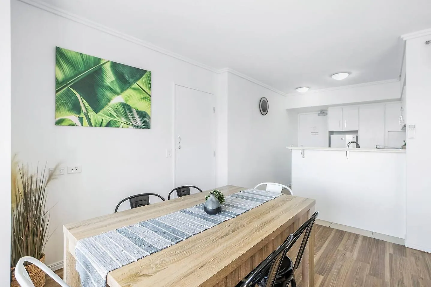 'Mcleod Corner' Resort-Style Adjacent Apartments Cairns