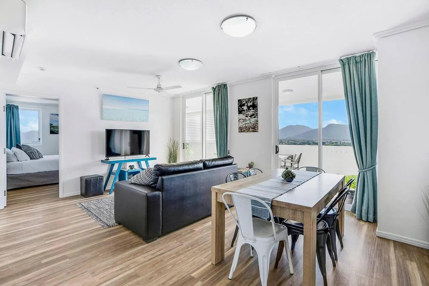 'Mcleod Corner' Resort-Style Adjacent Apartments Cairns Australia