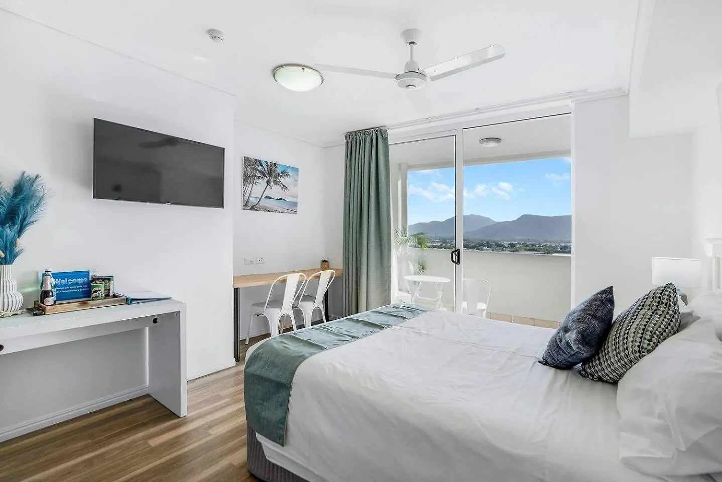 'Mcleod Corner' Resort-Style Adjacent Apartments Cairns