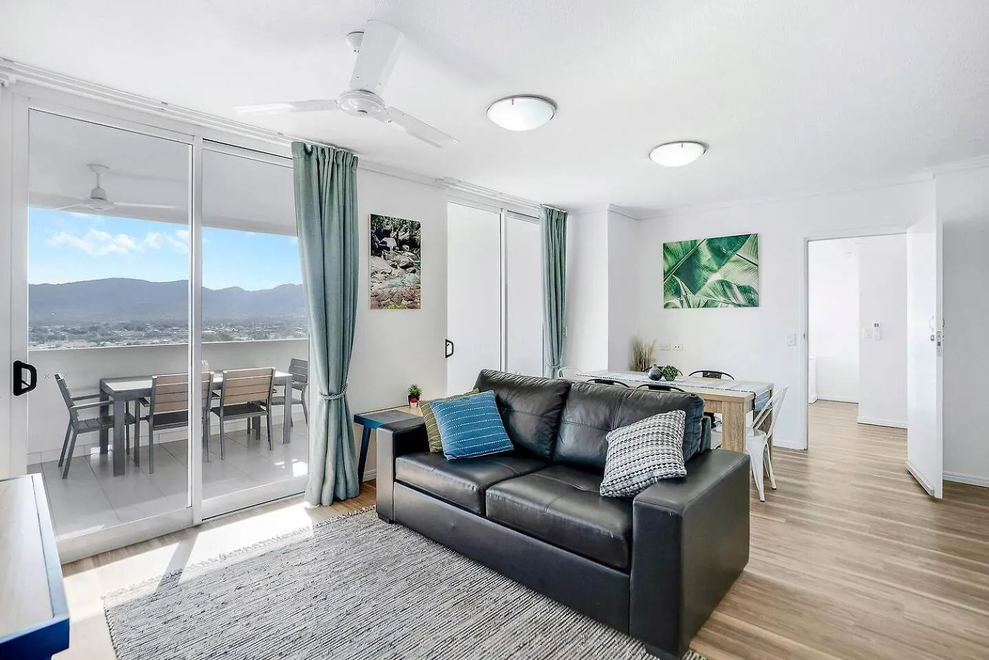 'Mcleod Corner' Resort-Style Adjacent Apartments Cairns 0*,